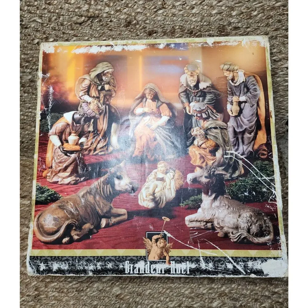 Grandeur Noel Collectors Edition Hand Painted 9 Porcelain Christmas Nativity Set